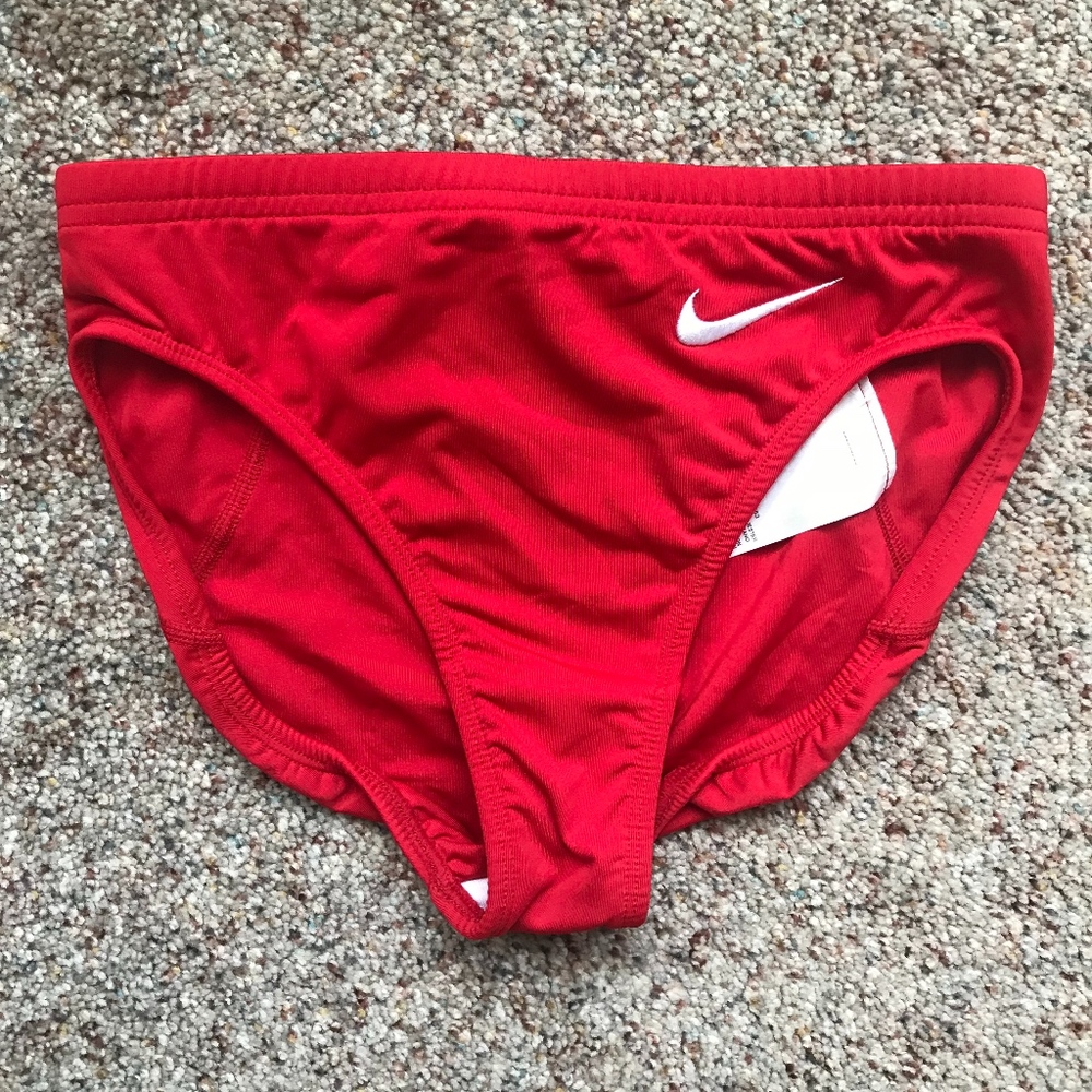 NWT - Nike Race Day Brief